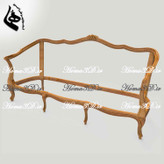 کاناپه یونانی ابزاری: طراحی سهبعدی با دقت و کیفیت بالا طراحی3بعدی کاناپه یونانی