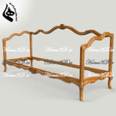 مدل سهبعدی کاناپه کمچوب فرانسوی، فایل آماده تولید با CNC، همراه قالب برش و طراحی مهندسیشده برای تولیدکنندگان مبلمان صادراتی و لاکچری.